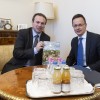 SZIJJARTO_Peter fogadja HORVÃTH_Ferenc urat a SzlovÃ©n OrszÃ¡ggyÅ±lÃ©s magyar nemzetisÃ©gi kÃ¶zÃ¶ssÃ©gi kÃ©pviselÅcsoportjÃ¡nak kÃ©pviselÅjÃ©t a KKM-ben, Budapesten.